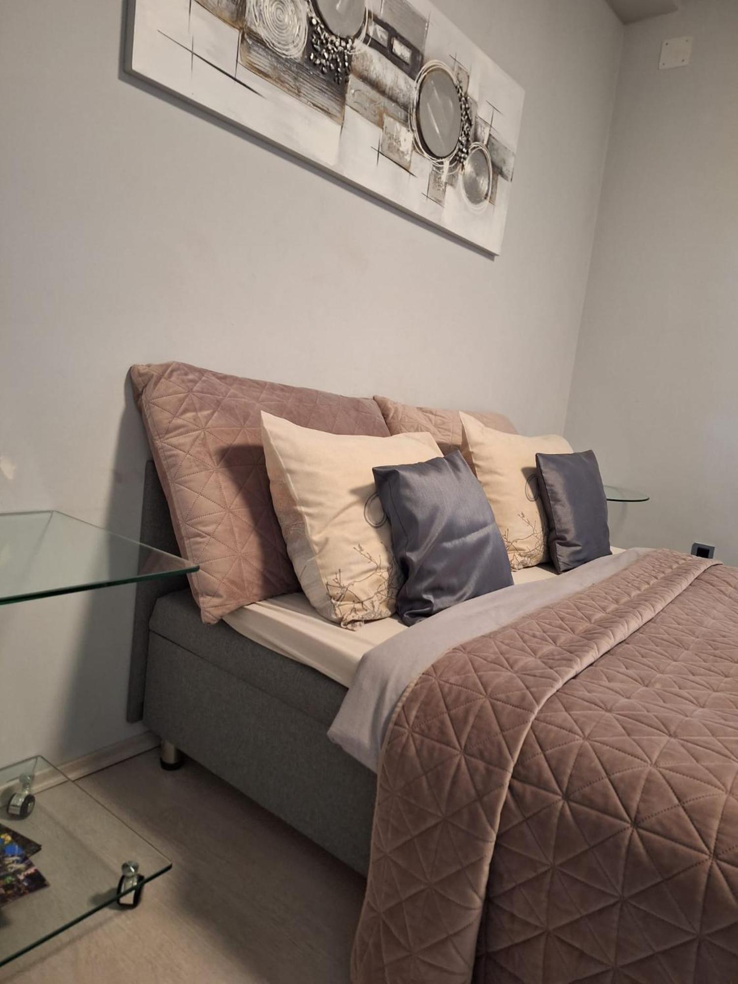 Apartment Apex Penthouse Self Check-In 카를로바츠 외부 사진